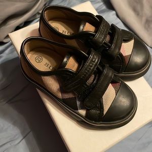 toddler Burberry shoe